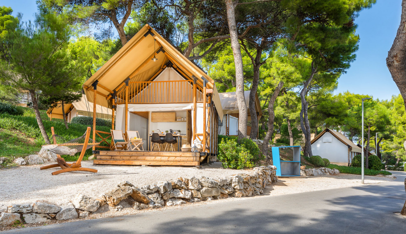 Special Must Have Offer - Arena One 99 Glamping