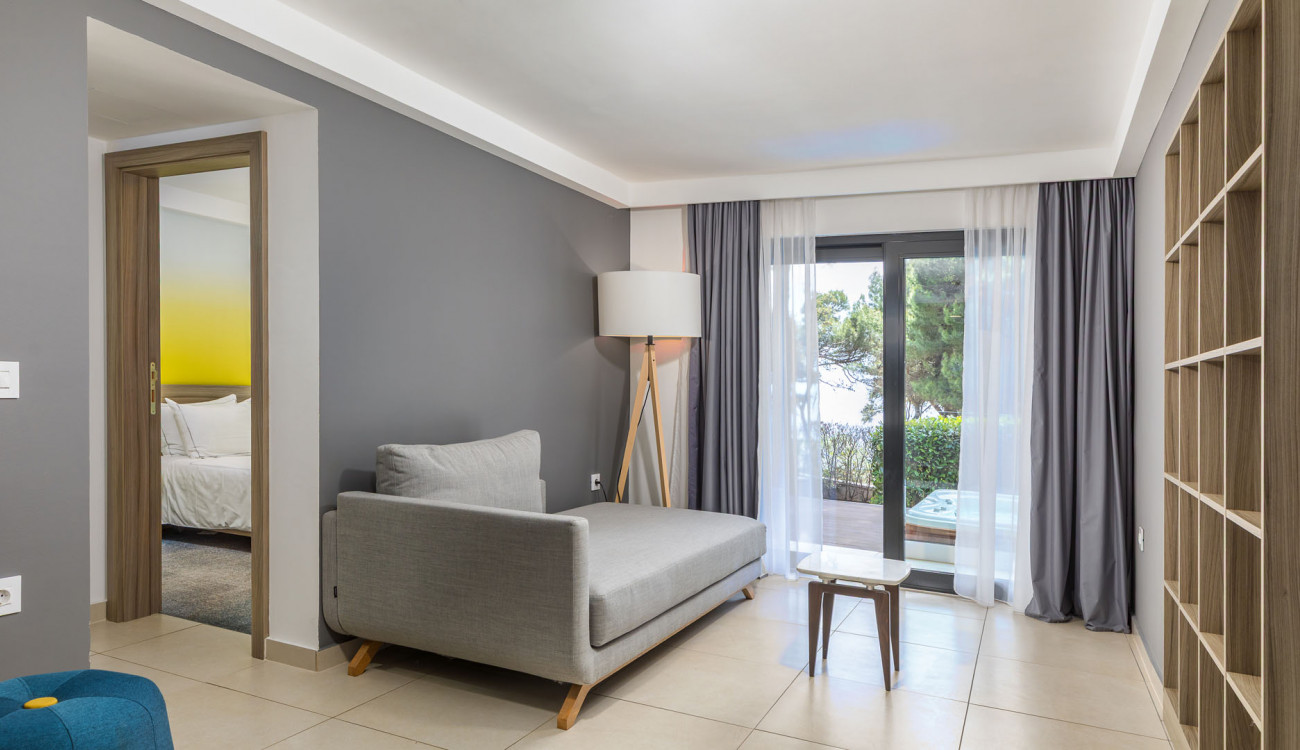 Special Must Have Offer - Park Plaza Arena Pula