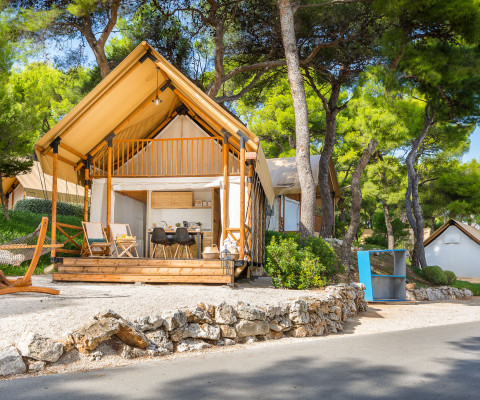 Special Must Have Offer - Arena One 99 Glamping