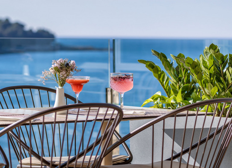 Arena Resorts
