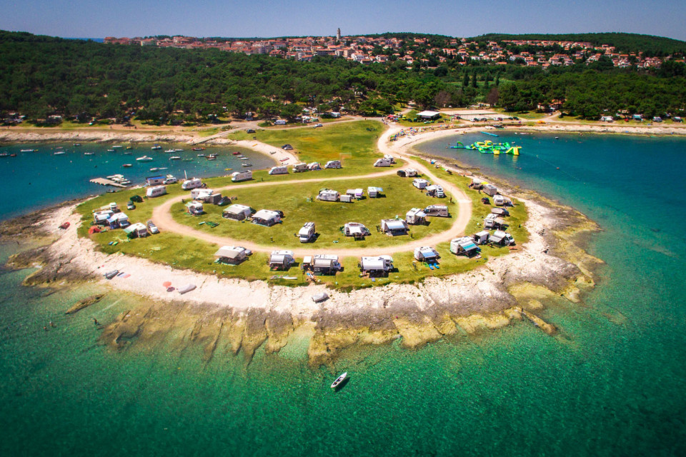 Arena Stupice Campsite_Premium lot