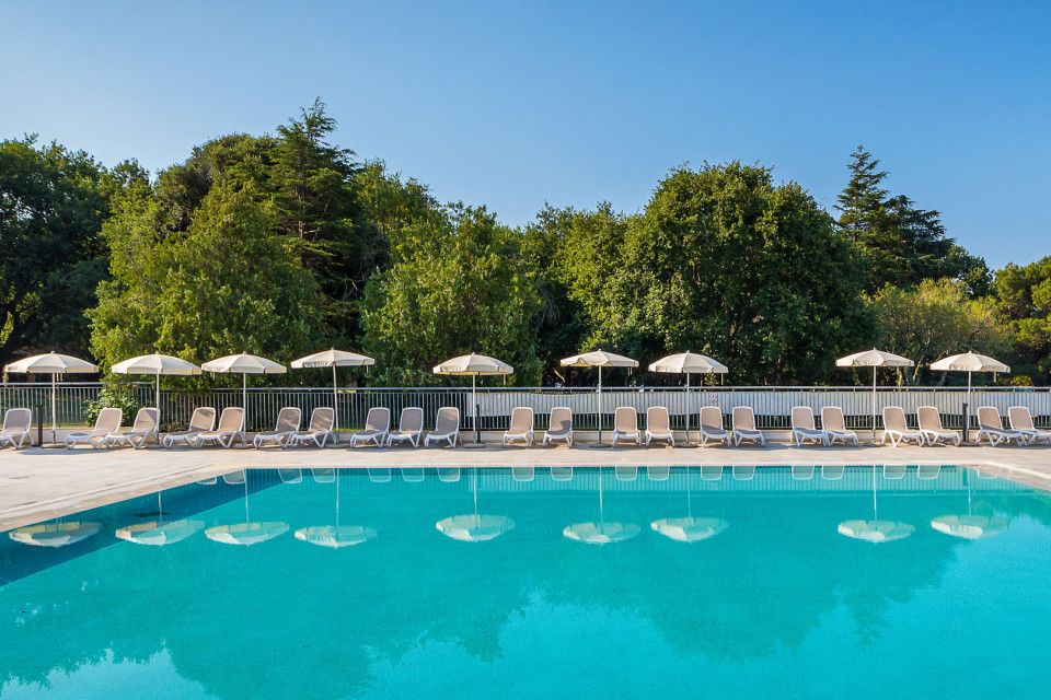 Arena Hotel Holiday_Beaches&Pools