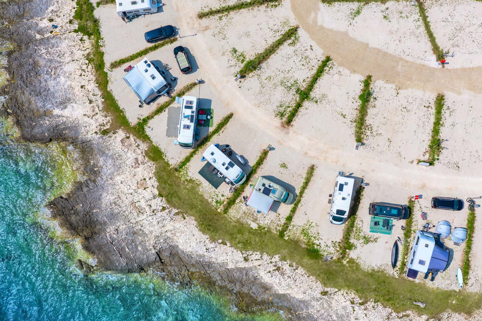 Arena Stupice Campsite_Luxury lot first row to the sea