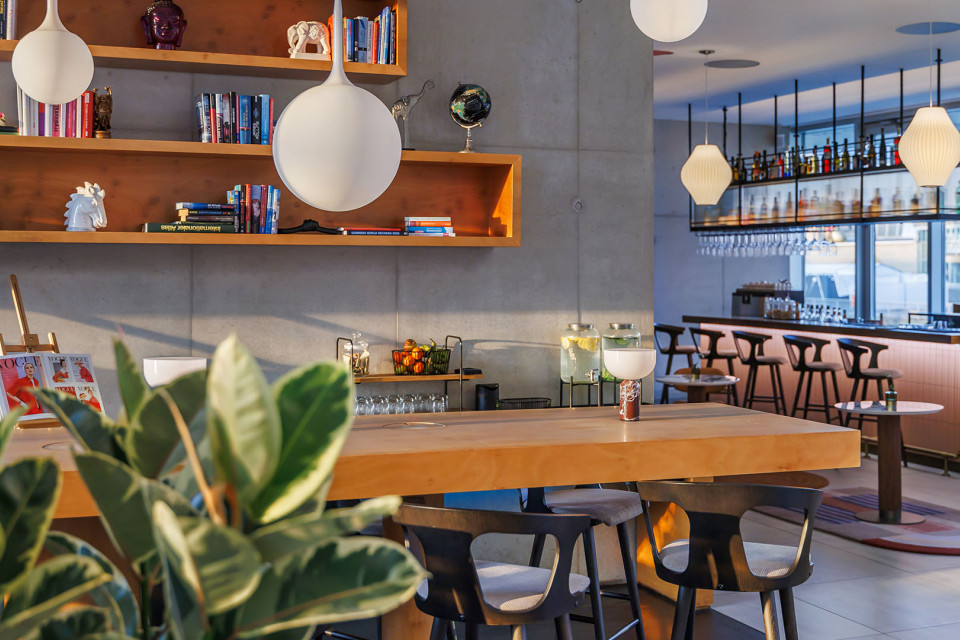 aco-barartelier-barandreadingarea